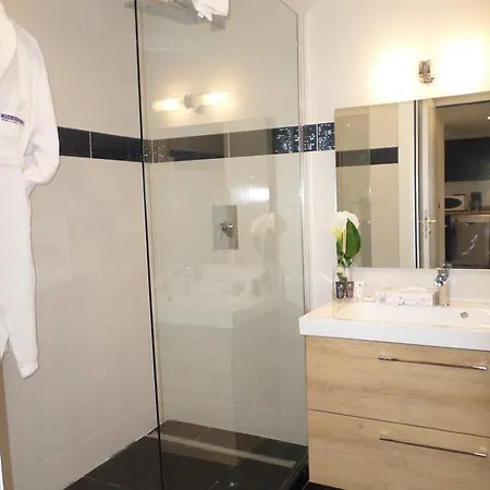 - Promenade Des Anglais Apartment Nice
